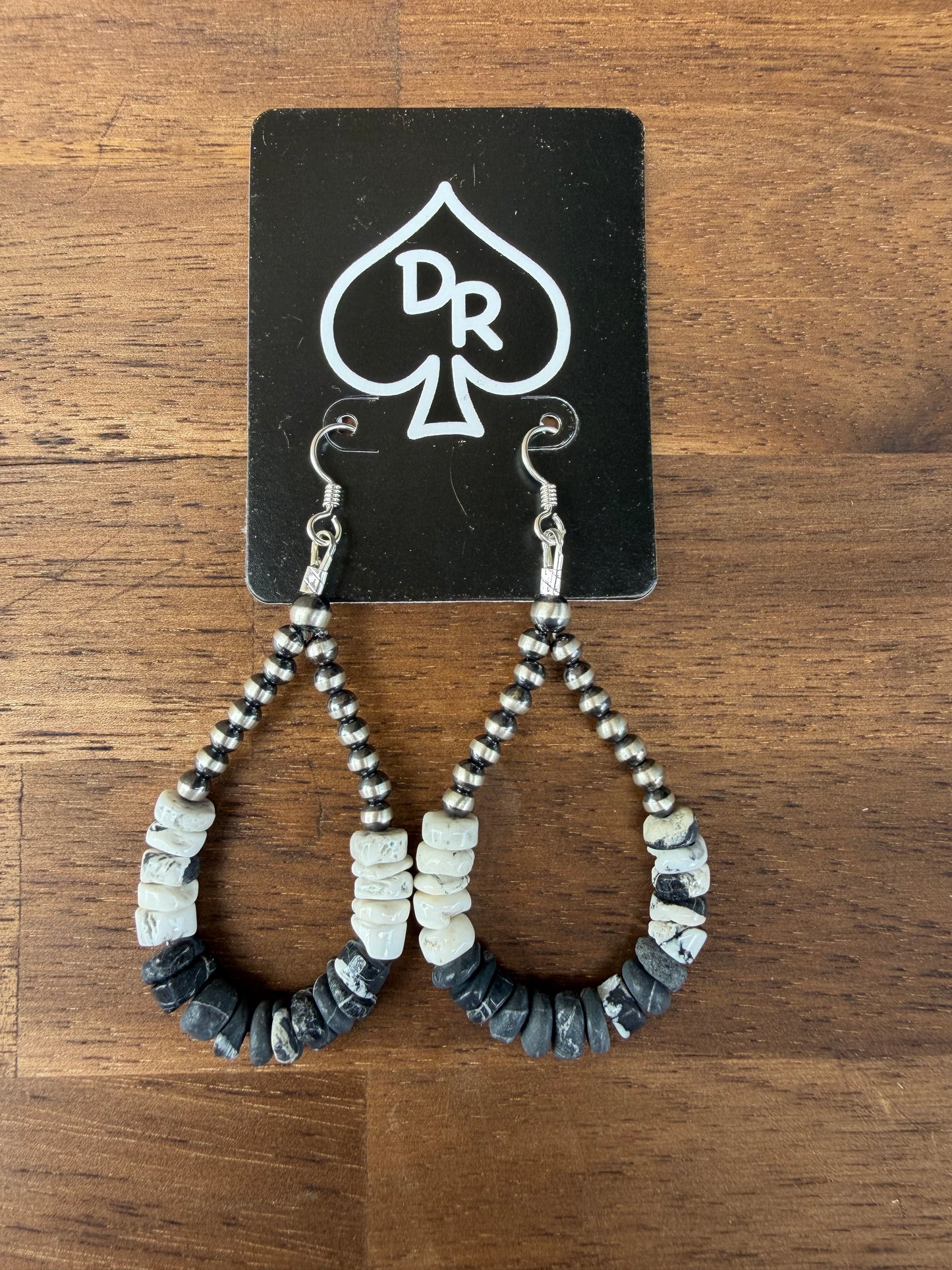Earrings - 4mm & White Buffalo