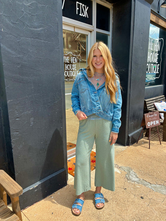 Pocket of Daisies Pants