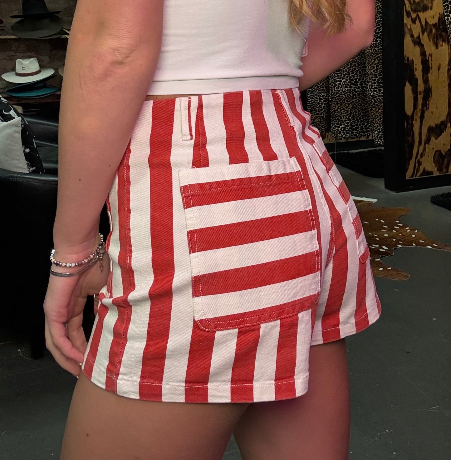 Red&White Shorts