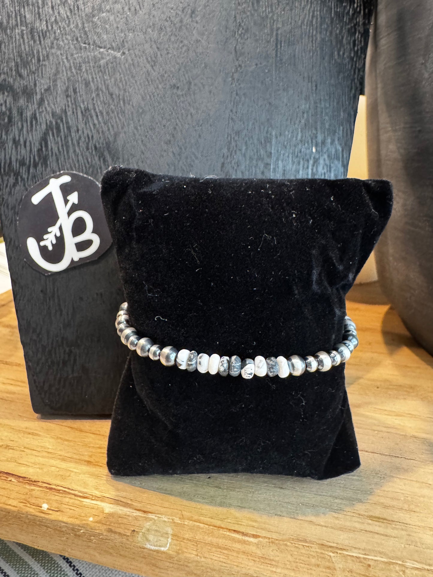 Bracelet - 4/5 White Buffalo
