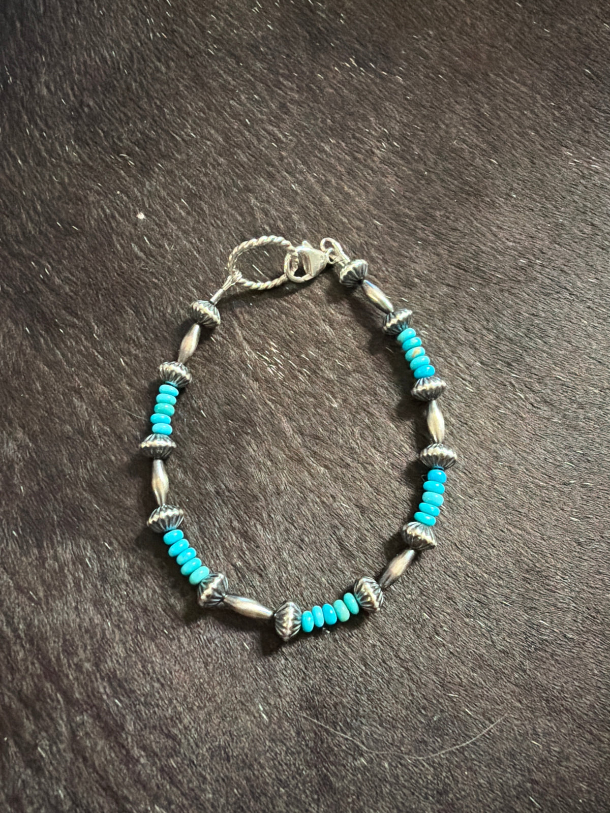 Bracelet - 7.5 Rondell - Torpedo & Kingman Turquoise