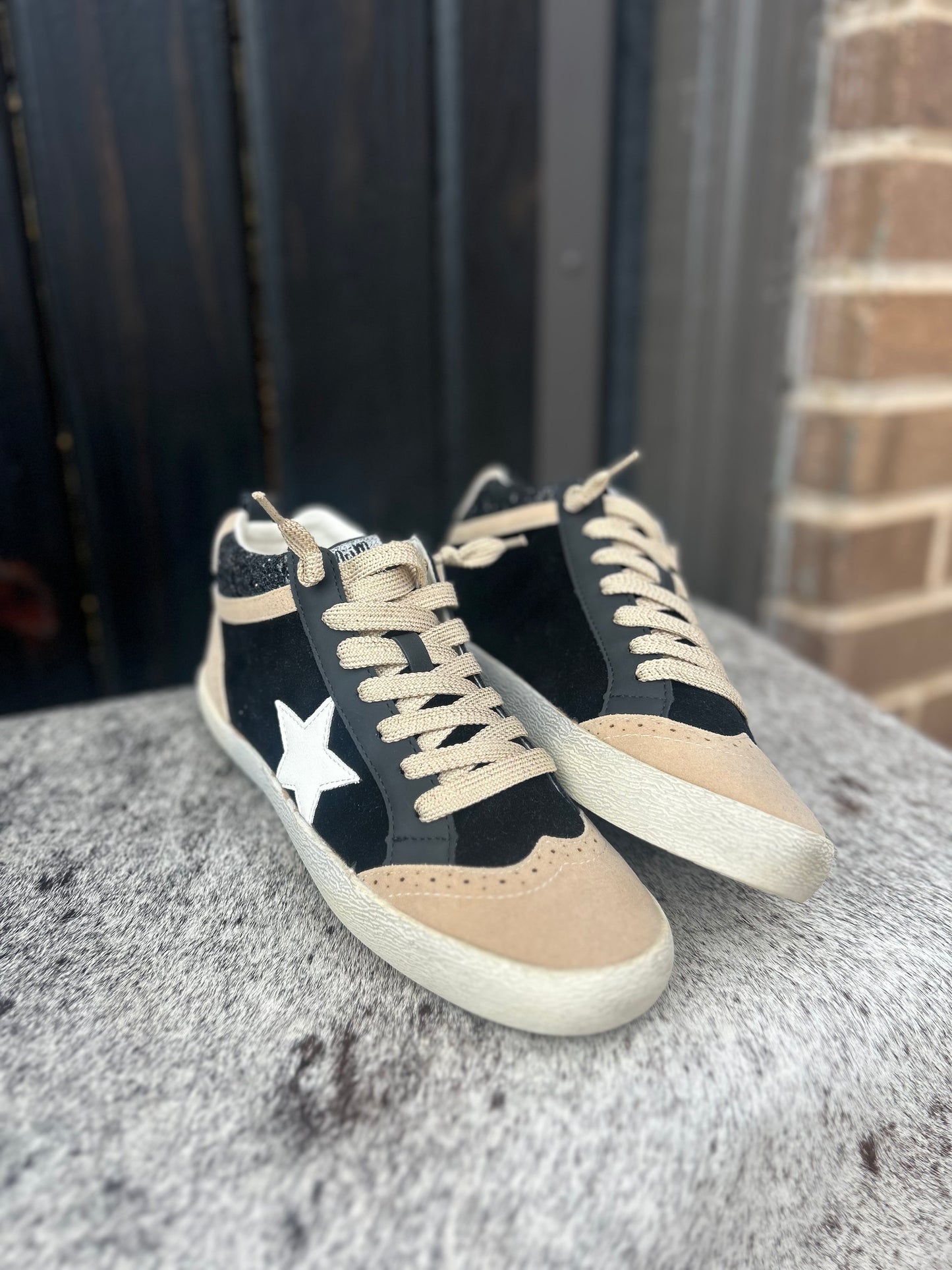 Daisy Sneaker