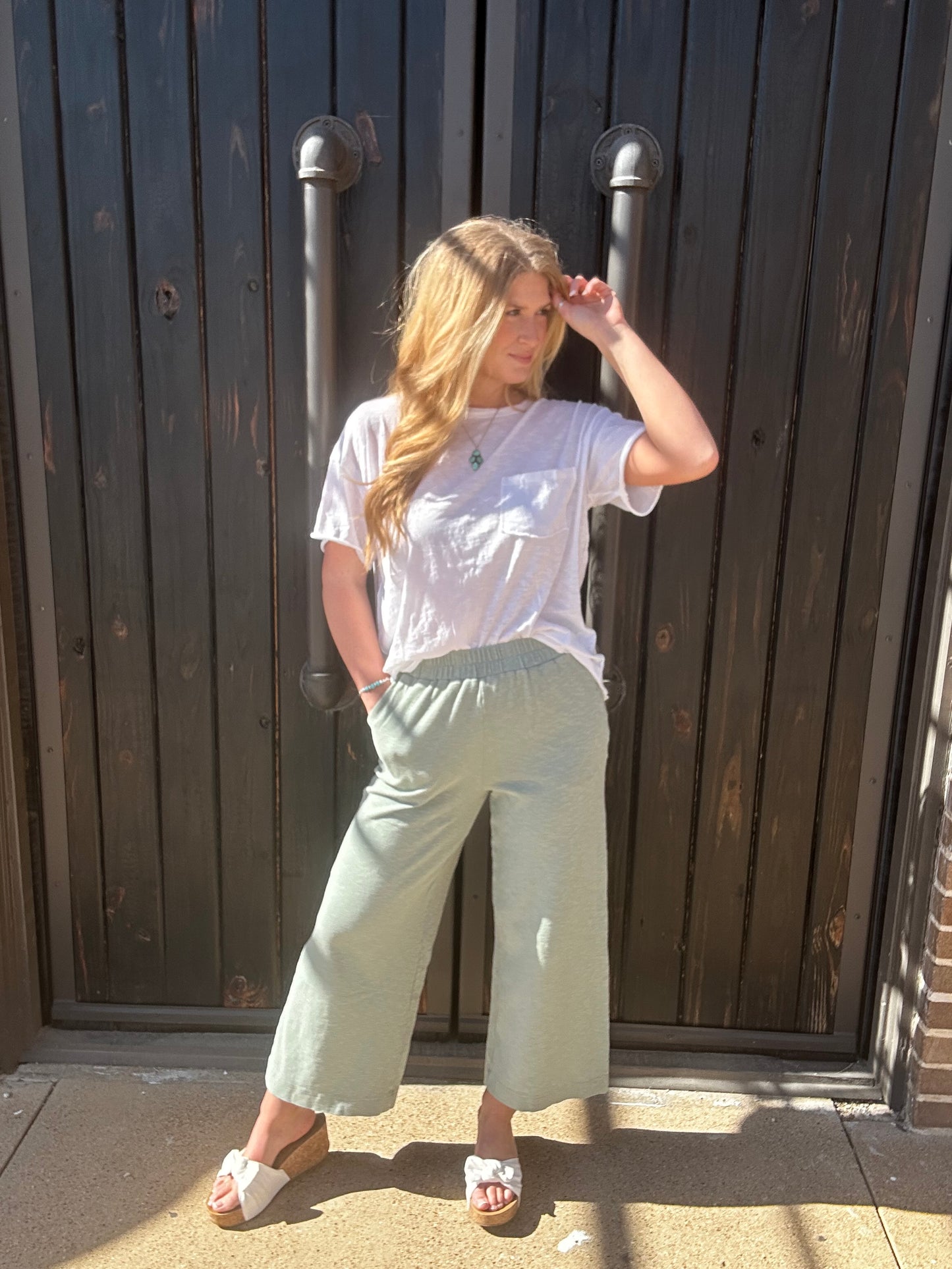 Pocket of Daisies Pants
