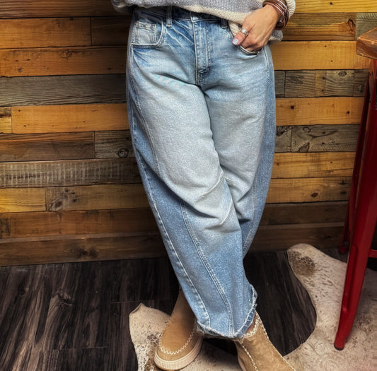 Cello Mid Rise Barrel Jean