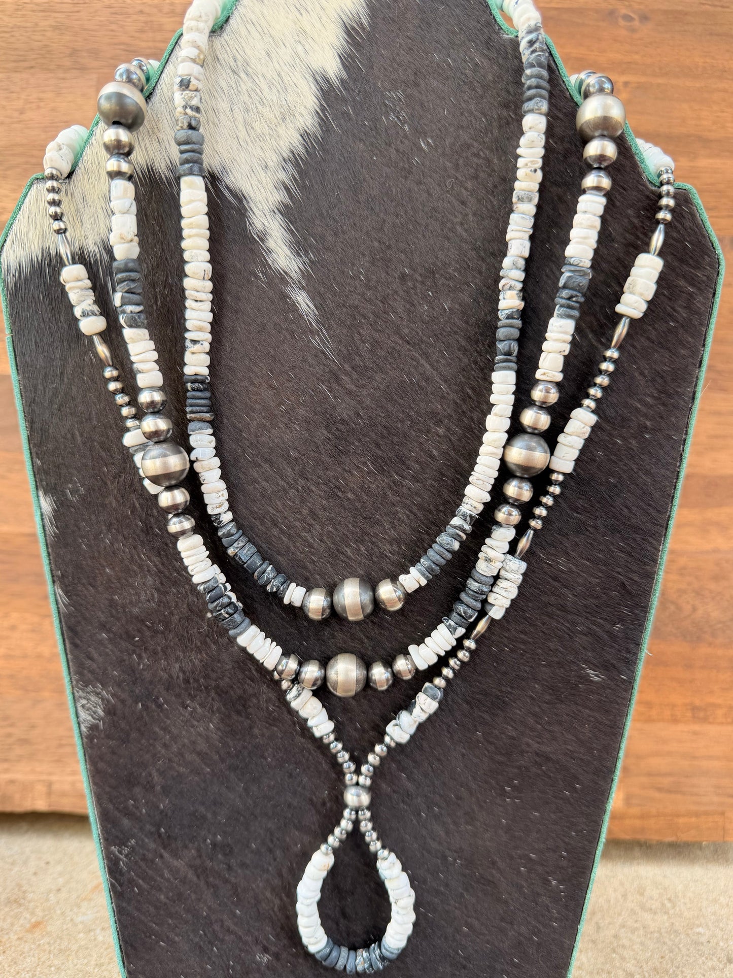 Necklace - 22” - 4/8mm - Torpedo - White Buffalo Teardrop
