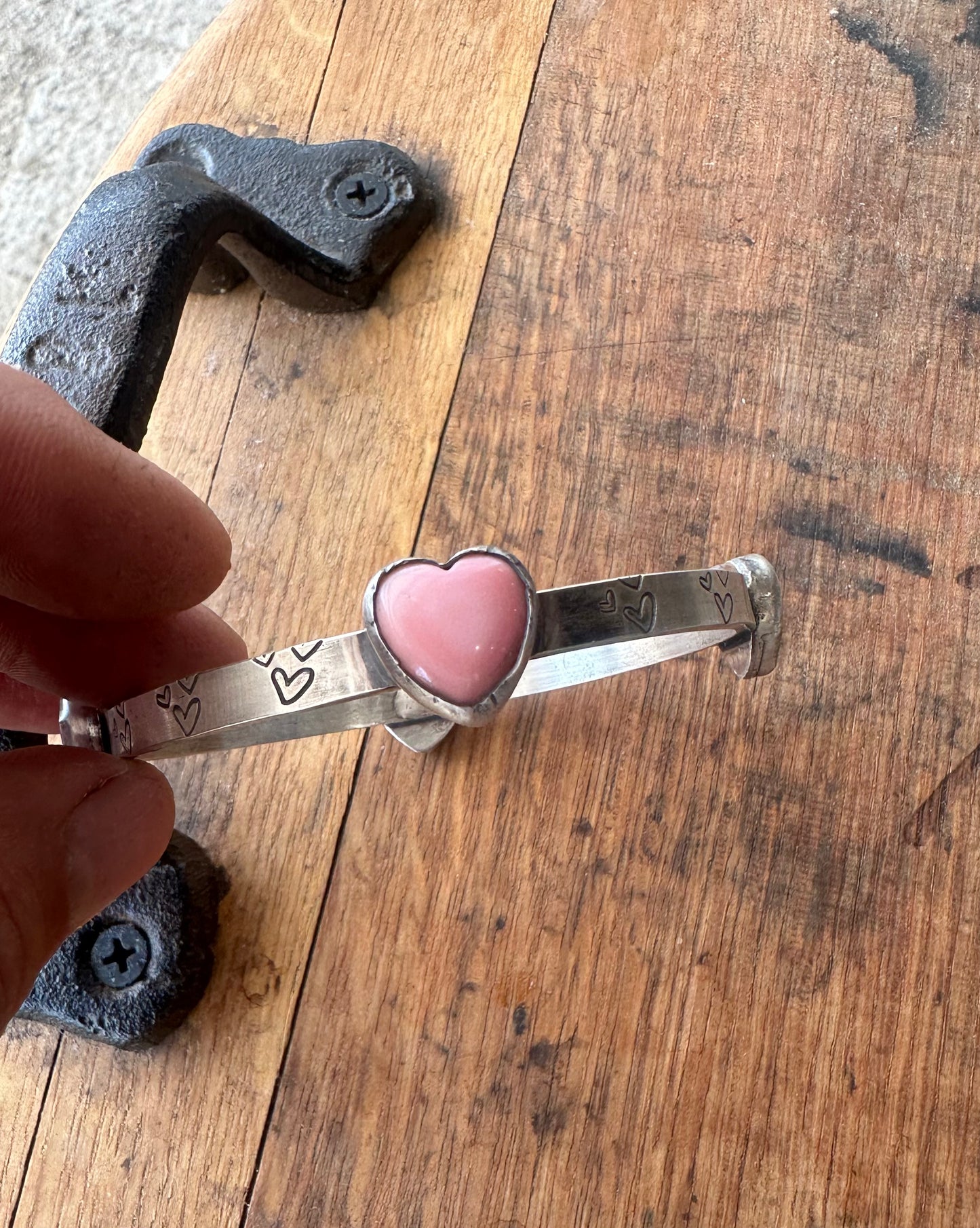 Pink Conch Heart Bangle