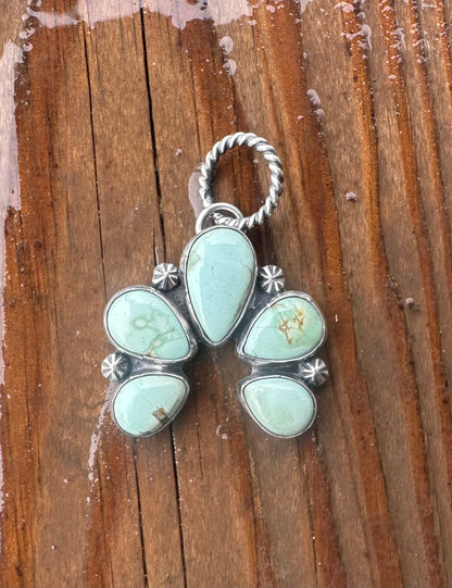 Naja Pendant