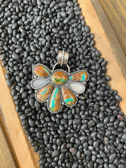 Royston 1/2 Cluster Pendant
