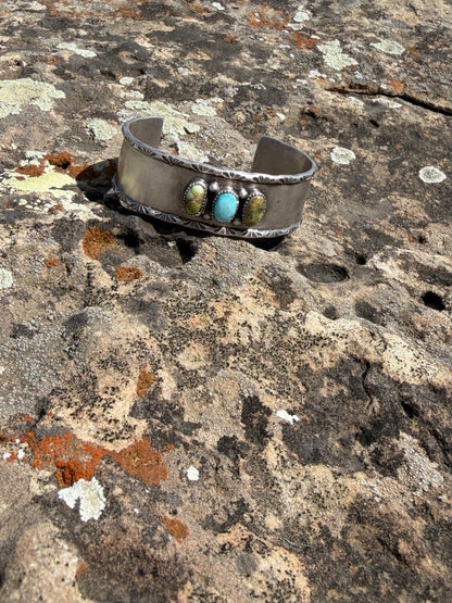 3 stone cuff